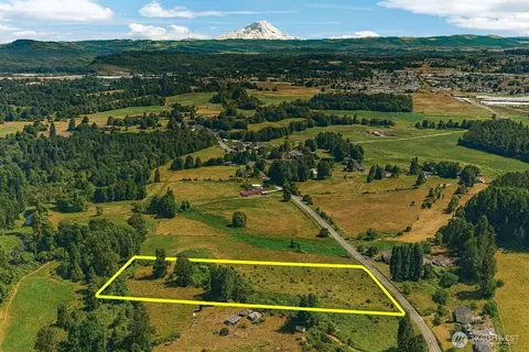 218 Lincoln Creek Rd, Centralia, WA 98531