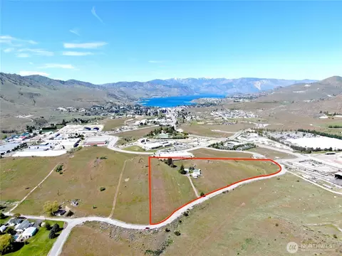 30 Isenhart Rd, Chelan, WA 98816