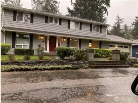 803 NW 177th Pl, Shoreline, WA 98177