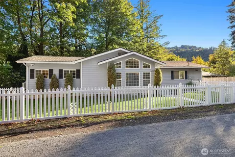 26833 SE 76th Pl, Issaquah, WA 98027