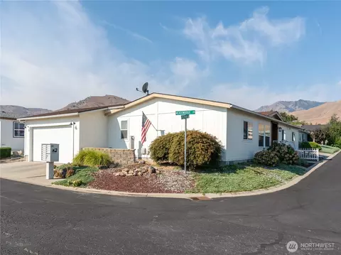 1625 Pleasant Ave, Wenatchee, WA 98801