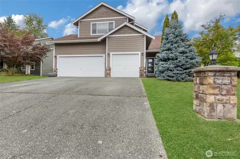 854 Center St W, Eatonville, WA 98328