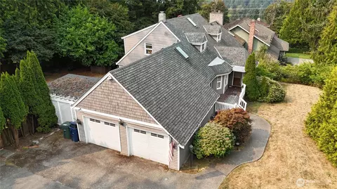13649 Main St, Bellevue, WA 98005