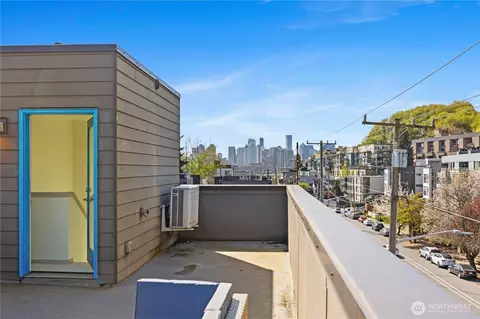701 Mcgraw St, Seattle, WA 98109