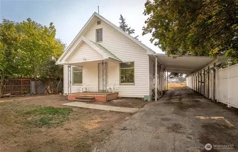 800 E Locust St, Waterville, WA 98858