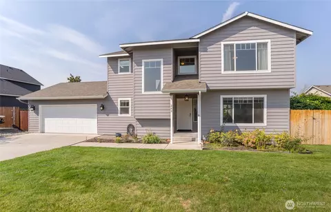 240 Manowar Ln, East Wenatchee, WA 98802