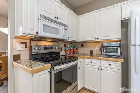 7703 146th Avenue Ct E, Sumner, WA 98390 photo 10