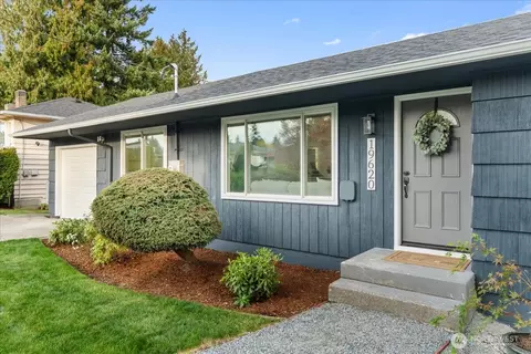 19620 6th Ave S, Des Moines, WA 98148