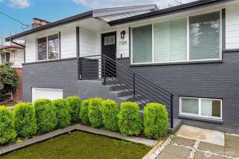 7305 32nd Ave S, Seattle, WA 98118