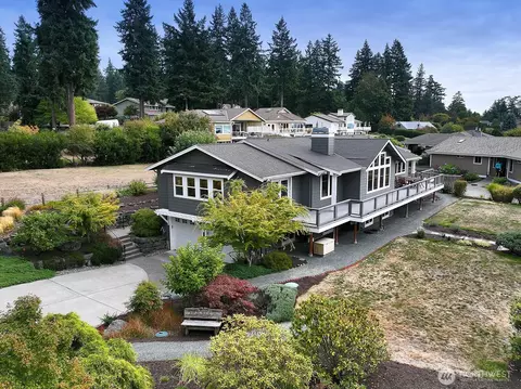 6292 Sahalee Ct, Clinton, WA 98236