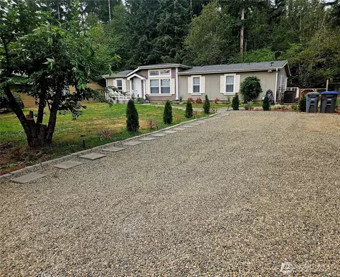 61 NE Larson Lake Ln, Belfair, WA 98528