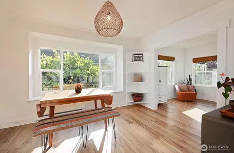 Dining - 2711 16th St, Everett, WA 98201 photo 3 of 3