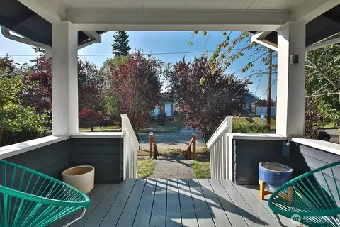 Exterior - 2711 16th St, Everett, WA 98201 photo 16 of 16