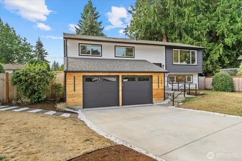 12935 NE 131st St, Kirkland, WA 98034
