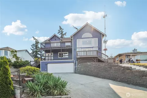1499 SW Ponsteen Dr, Oak Harbor, WA 98277