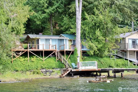 35046 N Shore Dr, Mount Vernon, WA 98274