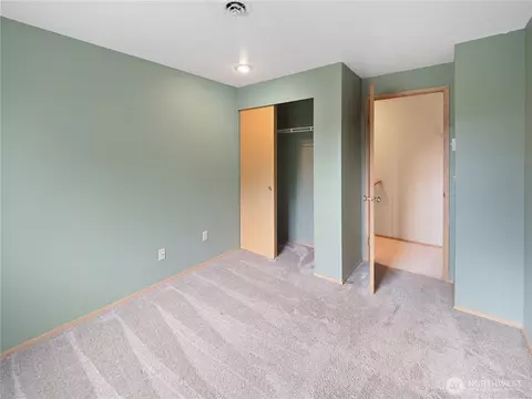 Bedroom - 204 Schmid St, Enumclaw, WA 98022 photo 4 of 6