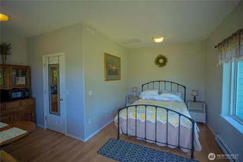 Bedroom - 71 Le Roux Rd, Sequim, WA 98382 photo 3 of 3