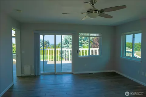 Living - 71 Le Roux Rd, Sequim, WA 98382 photo 7 of 7
