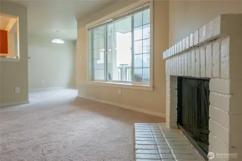 12404 E Gibson Rd #Q201, Everett, WA 98204 photo 3