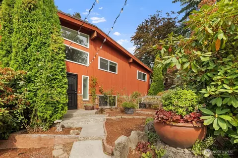 1400 SW Thistle St, Seattle, WA 98106