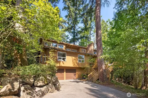 2215 W Lake Sammamish Pkwy NE, Redmond, WA 98052