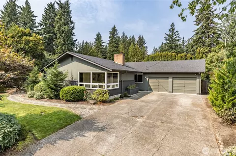 16512 SE 28th St, Bellevue, WA 98008