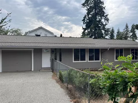 533 Nichols Ave NW, Bremerton, WA 98311