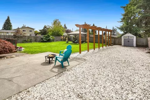 Exterior - 2304 6th Ave, Everett, WA 98201 photo 9 of 9