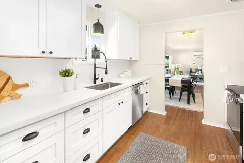 Kitchen - 2304 6th Ave, Everett, WA 98201 photo 1 of 2