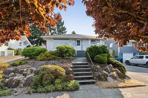 3236 38th Ave SW, Seattle, WA 98126