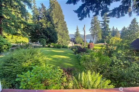 19640 SE 29th St, Sammamish, WA 98075