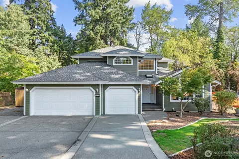 11721 Creekside Dr SW, Lakewood, WA 98499