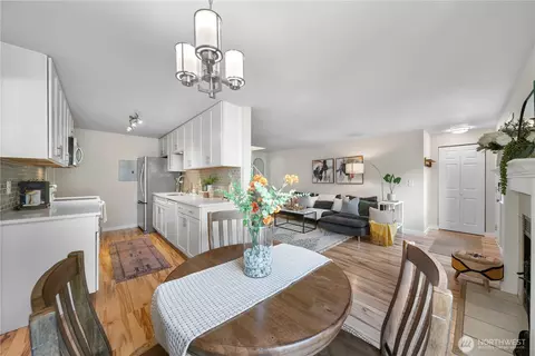 Dining - 1529 201st Pl SE #12C, Bothell, WA 98012 photo 3 of 3