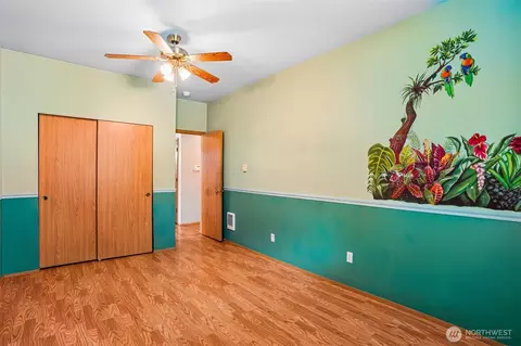 Bedroom - 25208 38th Ave E, Spanaway, WA 98387 photo 3 of 6