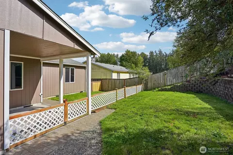 Exterior - 25208 38th Ave E, Spanaway, WA 98387 photo 5 of 13