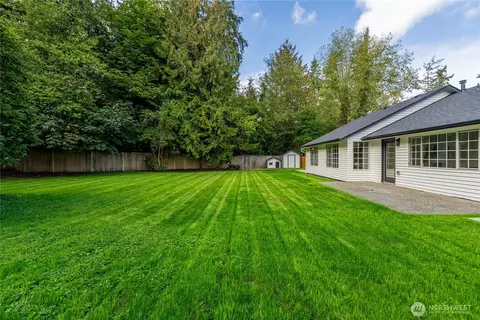 Exterior - 5602 142nd Pl SE, Everett, WA 98208 photo 2 of 5