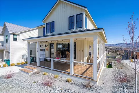 219 Bluebell Ct, Chelan, WA 98816