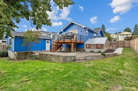219 5th Ave W, Kirkland, WA 98033