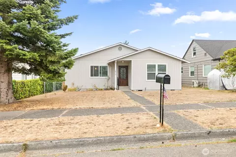 1415 E 4th St, Port Angeles, WA 98362
