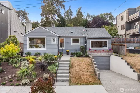 5549 39th Ave NE, Seattle, WA 98105
