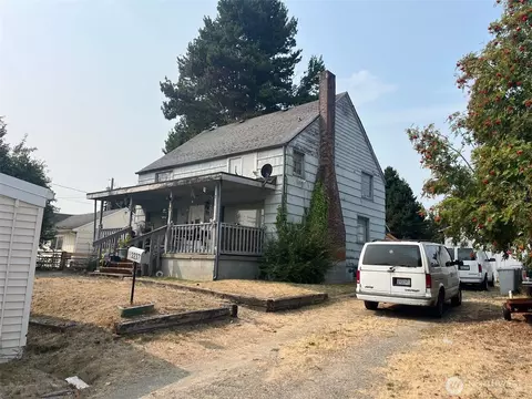 3237 Perry Ave NE, Bremerton, WA 98310