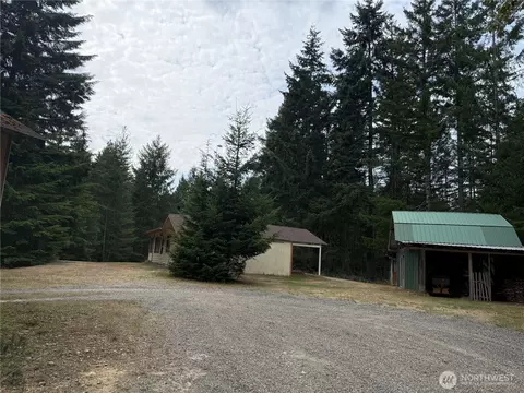 540 NE Blacksmith Dr, Belfair, WA 98528