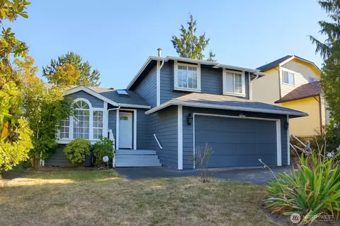 1723 SW 324th St, Federal Way, WA 98023