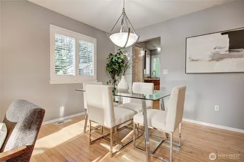 Dining - 3218 96th Pl SE, Everett, WA 98208 photo 2 of 4