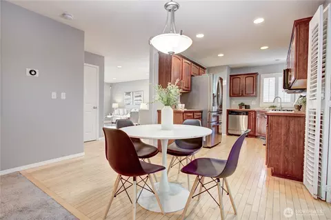 Dining - 3218 96th Pl SE, Everett, WA 98208 photo 3 of 4