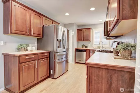 Kitchen - 3218 96th Pl SE, Everett, WA 98208 photo 2 of 3
