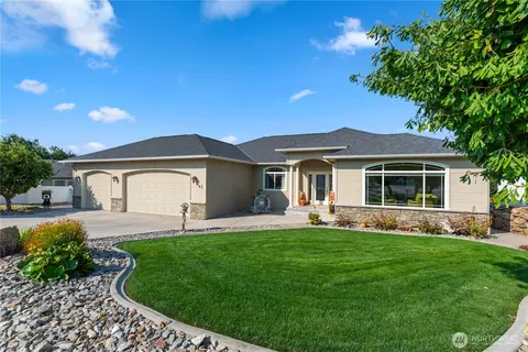 42 S Mandolin Ave, East Wenatchee, WA 98802