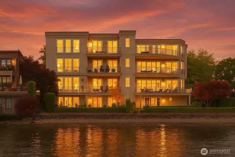 115 Lake Ave W #102, Kirkland, WA 98033