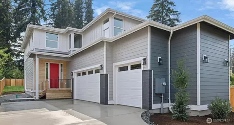 10925 6th Ave W #A, Everett, WA 98204